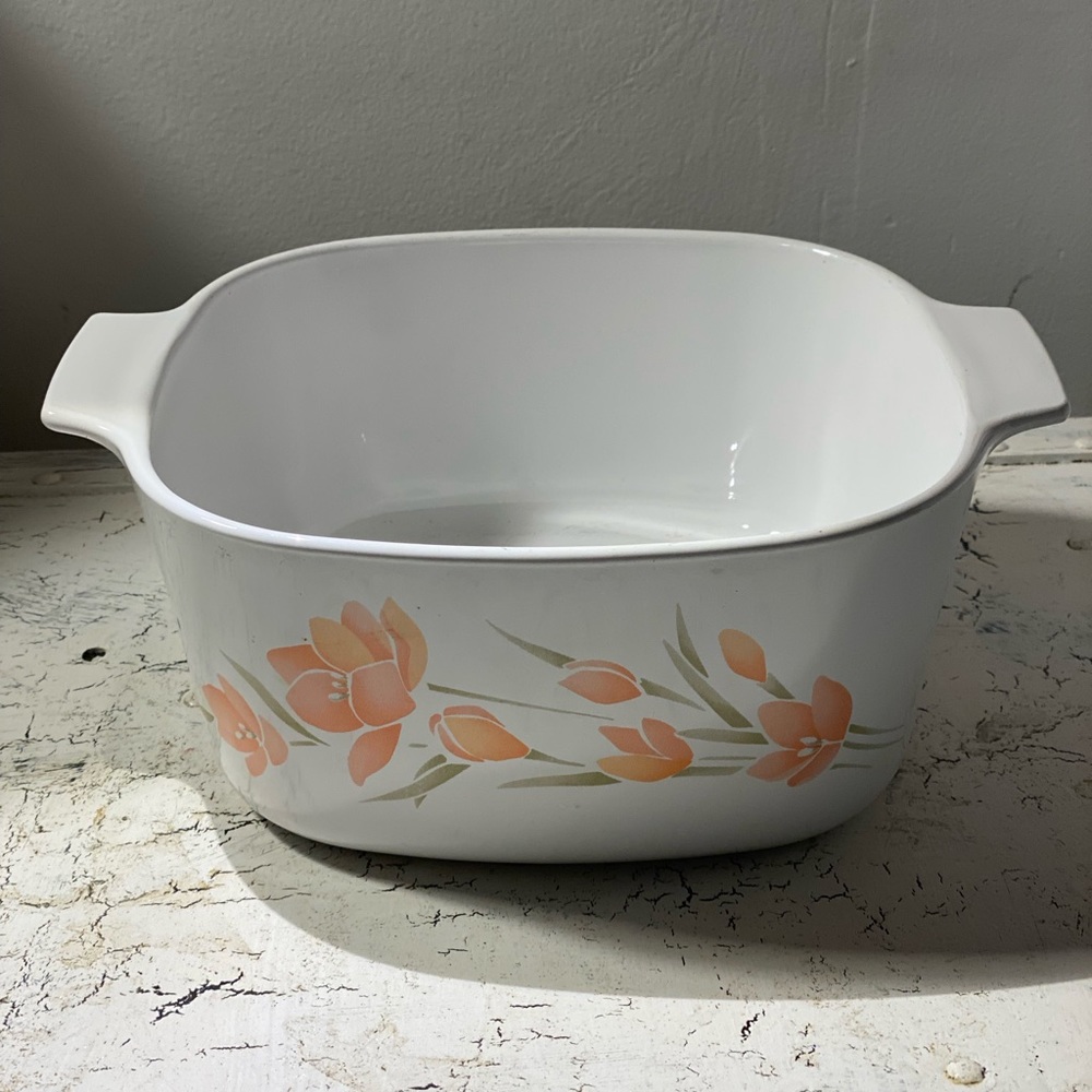 1 Corning Ware 3 Qt Peach Floral Casserole Pan